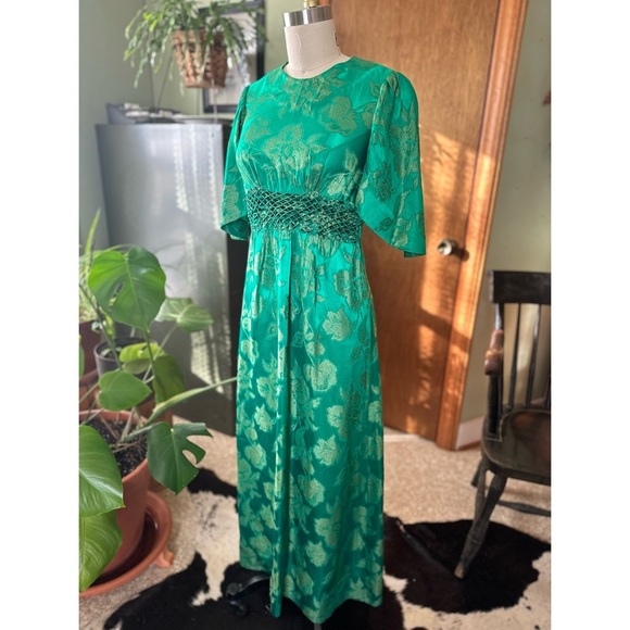 Emerald Green Silk Rose Pattern Dress - Picture 1 of 11